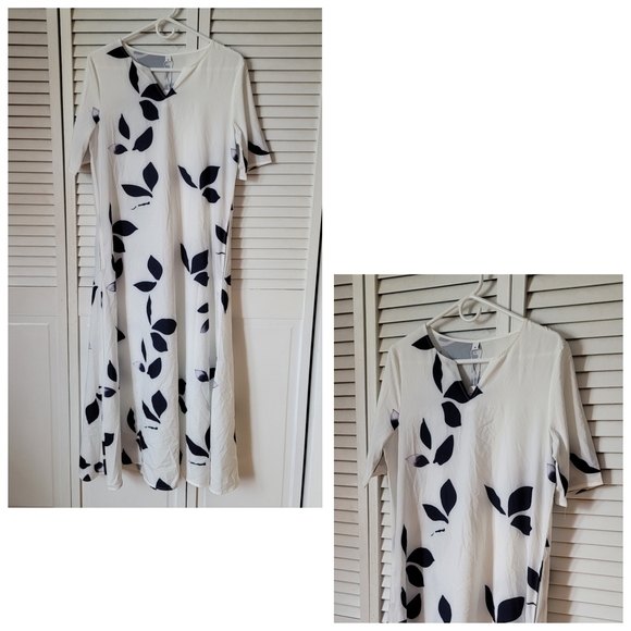 Elegant White and Blue Leaf Print Maxi Dress - Picture 9 of 9